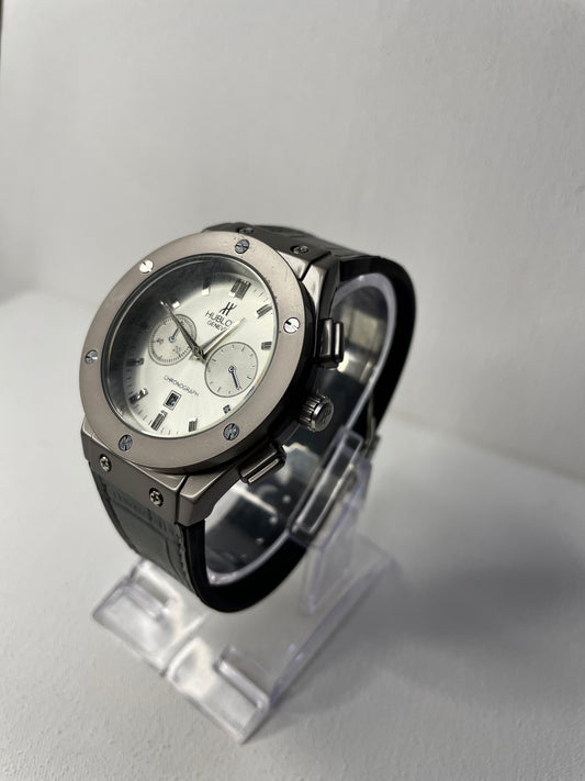 Hublot Classic Elegance – White Dial Chronograph with Leather Strap